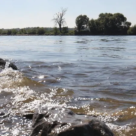 Zum Donauufer